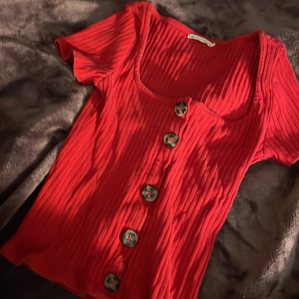 red button crop top
